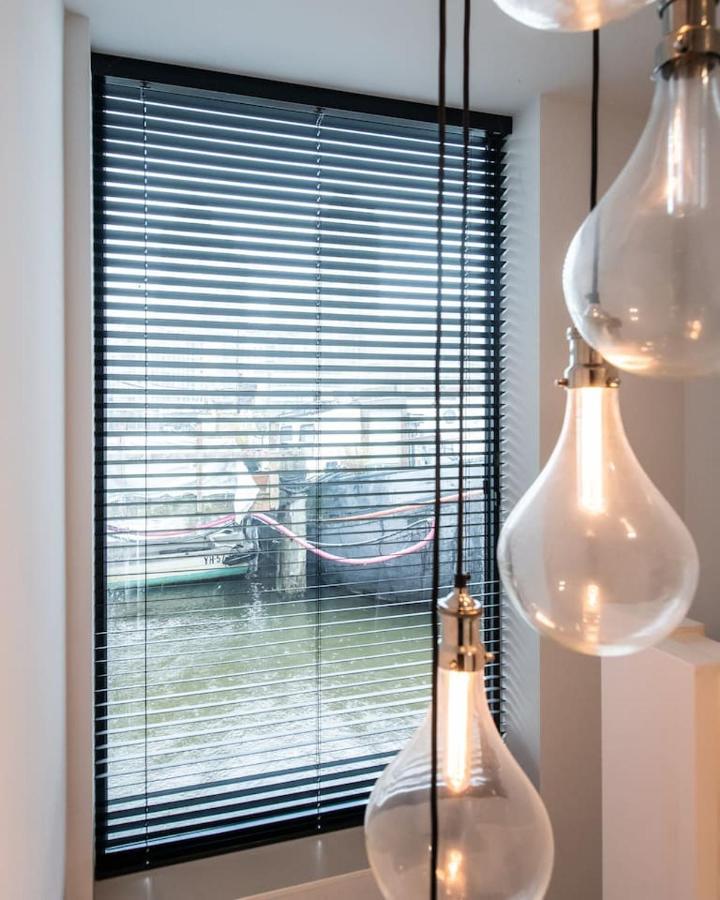 Beautiful Amstel Houseboat Apartamento Amesterdão Exterior foto